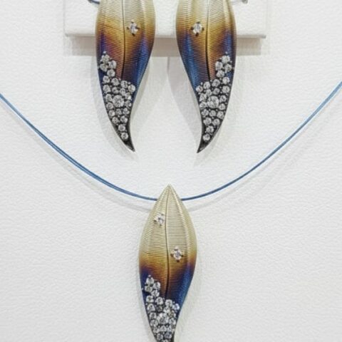 925 Sterling Silver Leaf Pendant Necklace & Earring Set with CZ Stones | Contemporary Elegant Jewellery